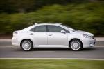 Lexus HS250h 2009 года